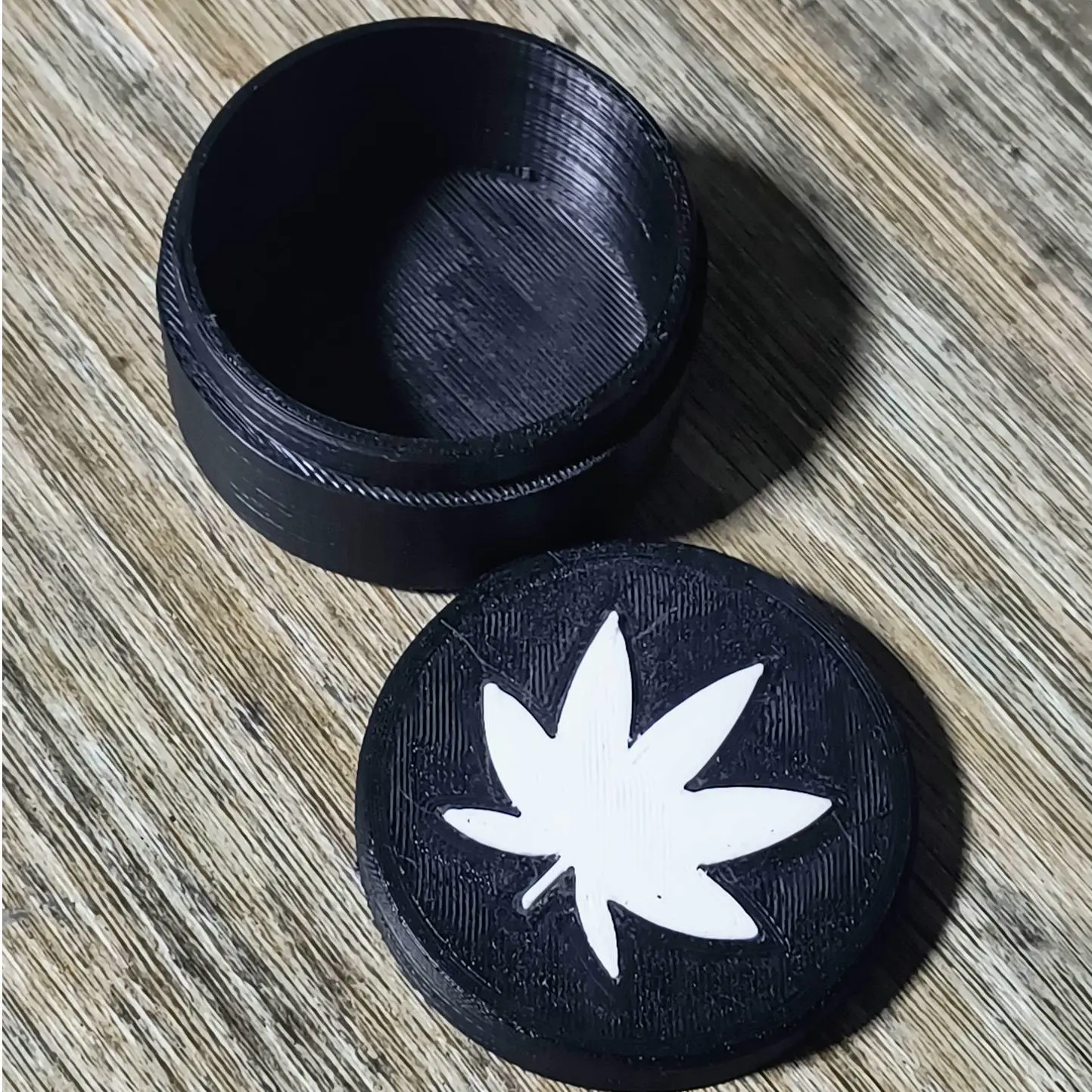 Source preview of the Weed Container 3D model by Layer High