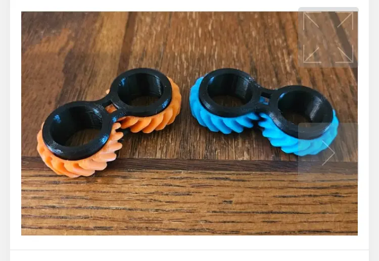 Source preview of the Wheel fidget toy  3D model by GabeDaBabe99