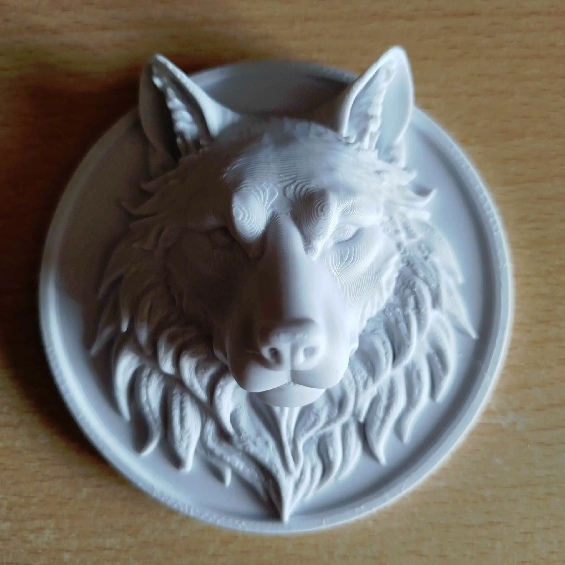 Bronvoorbeeld van het 3D-model Wolf Wall Decor door Jeryoart3dprint